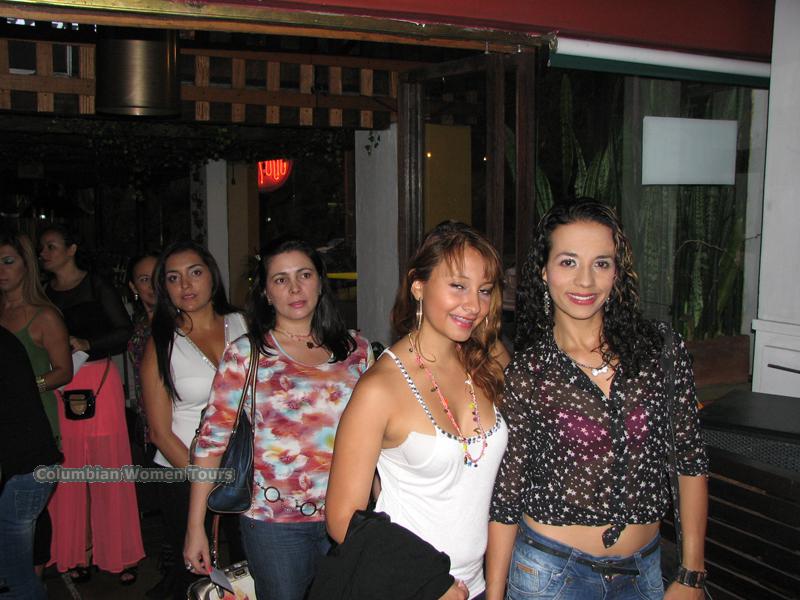 medellin-women-23