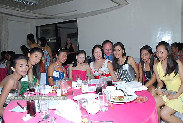young-filipino-women-047