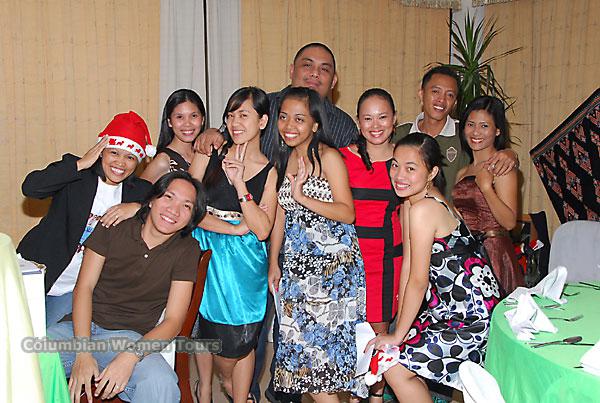 young-filipino-women-080