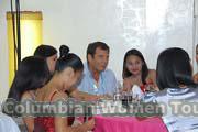 young-filipino-women-015